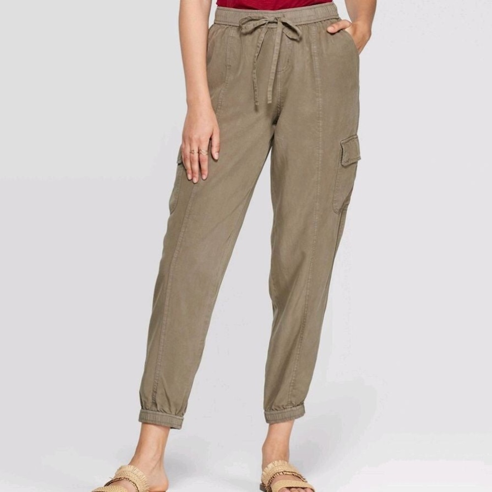 Ankle Cargo Pants